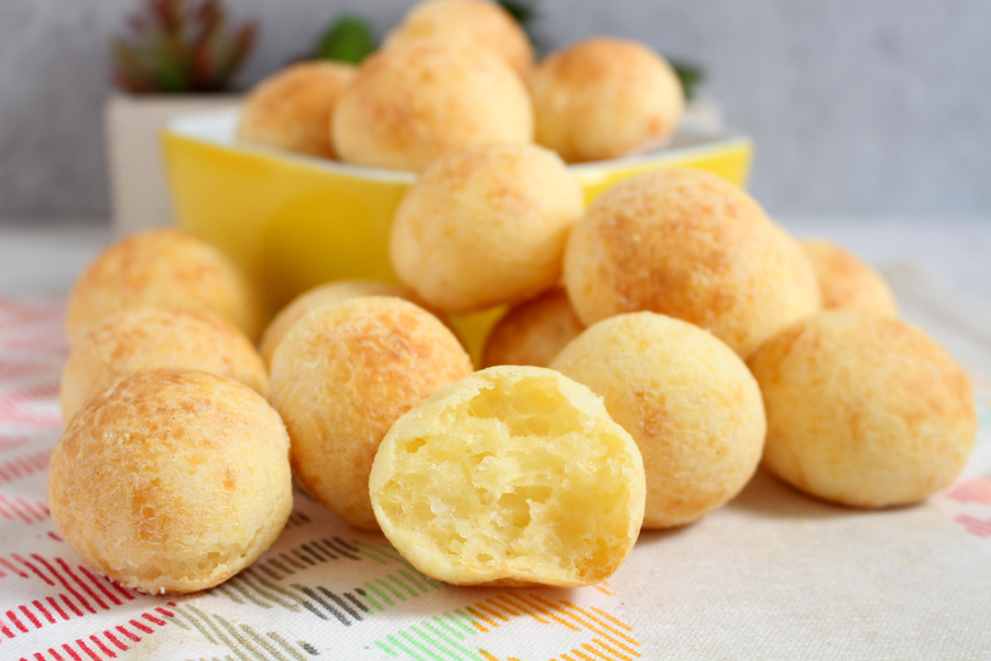 pao de queijo